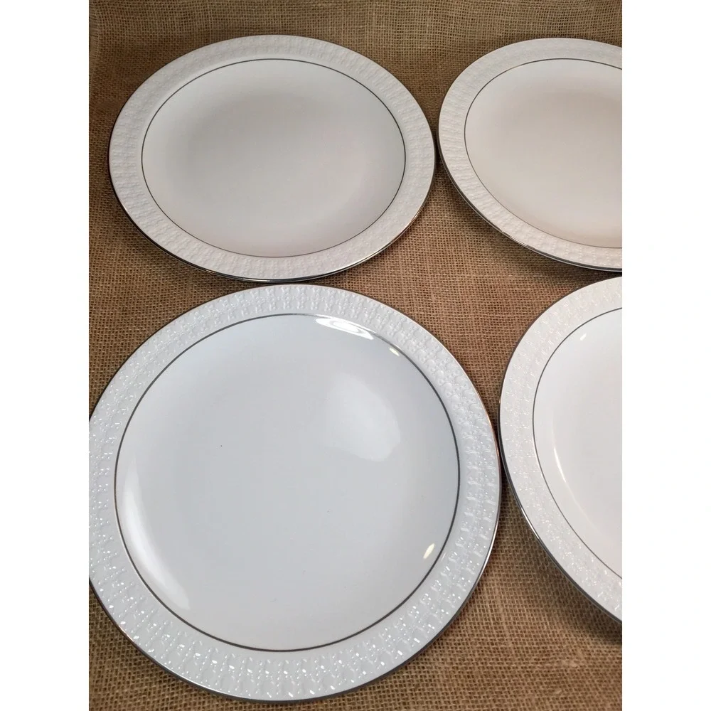 4 Centura by Corning Sculptured Rim Platinum Trim Dinner Plates White 10.5